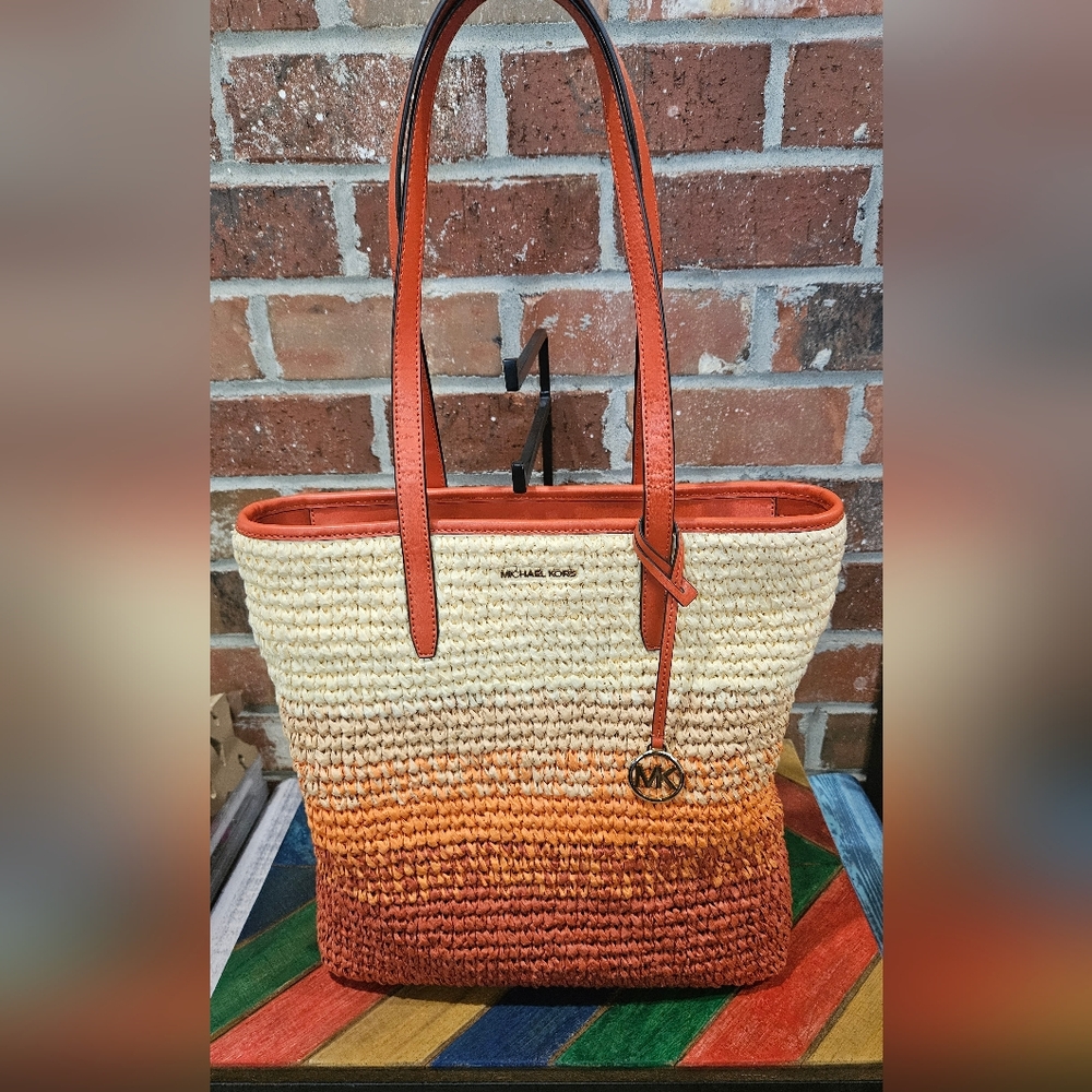 🖤Michael Kors Woven Tote in Orange and Tan Ombre Straw - Picture 1 of 4